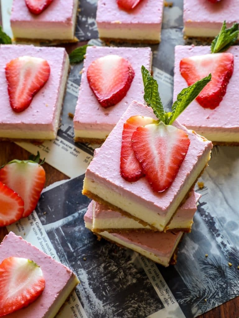 Easy Keto Strawberry Cheesecake Bars