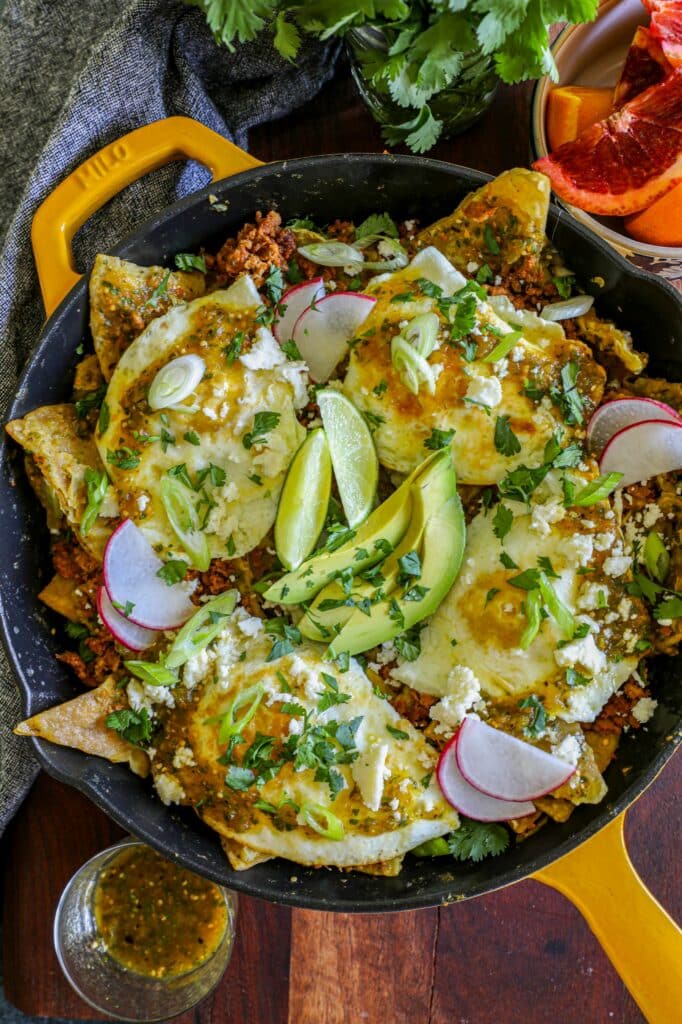 Chilaquiles verdes con huevos