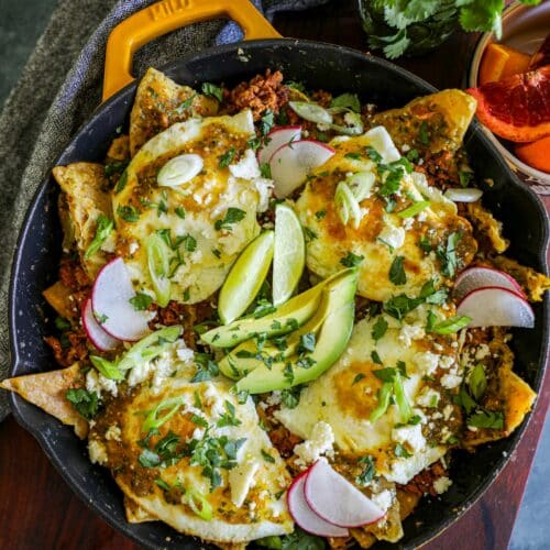 Chilaquiles verdes con huevos